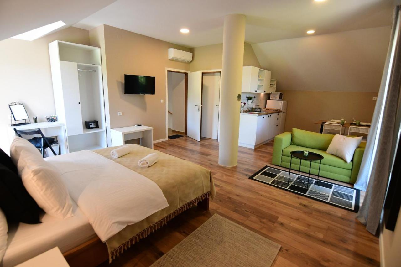 Apartmani Zagi Раковица Екстериор снимка